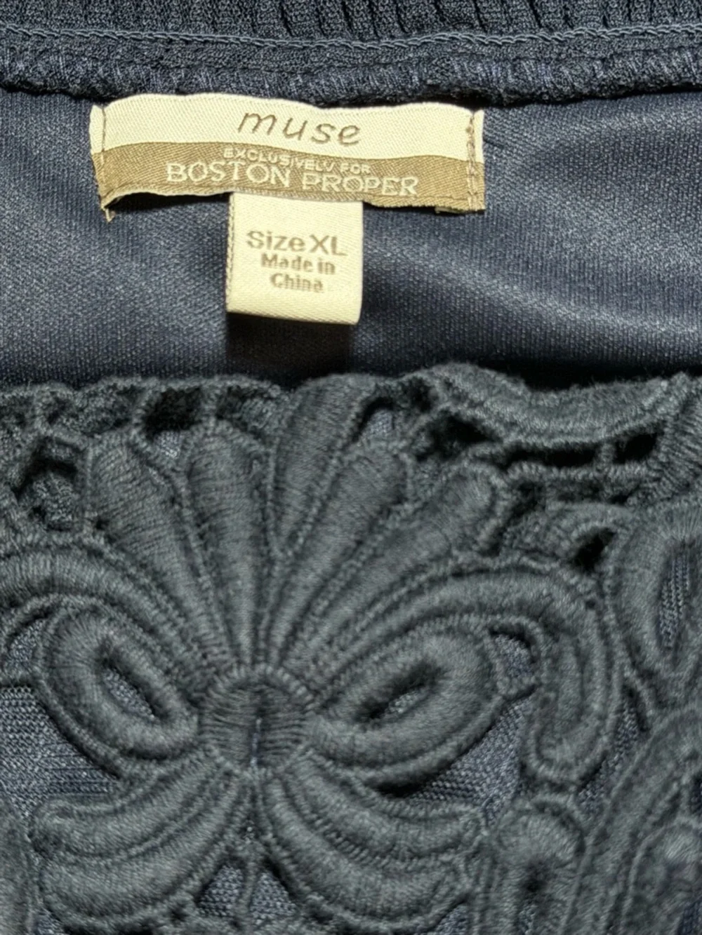 Boston Proper Navy Lace Crochet Sleeveless Top XL - Picture 6 of 8